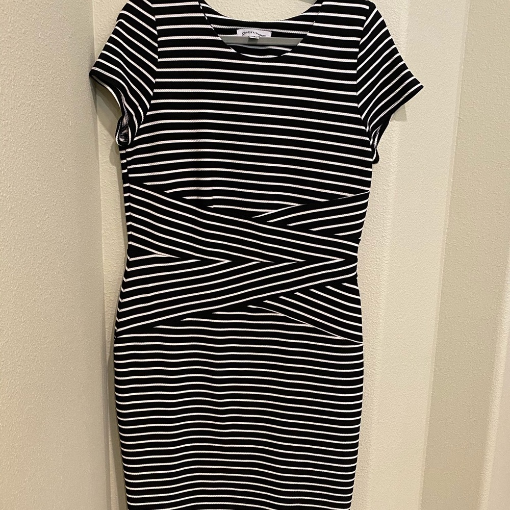 Shelby & Palmer black & white dress